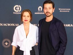 Desfilaron personalidades como Diego Luna con su pareja, la actriz Marina de Tavira. EL INFORMADOR/A.NAVARRO