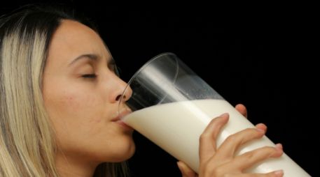 El estudio de Harvard aporta una perspectiva equilibrada sobre el consumo de leche en la adultez. Unsplash