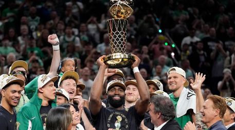 Boston rompió el empate con los Lakers de Los Ángeles para quedar como el equipo más laureado en la historia de la liga. AP/ C. Krupa.