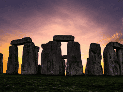  El misterio de Stonehenge continúa intrigando a generaciones presentes y futuras, manteniendo viva la fascinación por este monumento megalítico que, a través de los milenios, sigue desafiando nuestro entendimiento y dejando una huella indeleble en la historia de la humanidad. FACEBOOK/Stonehenge