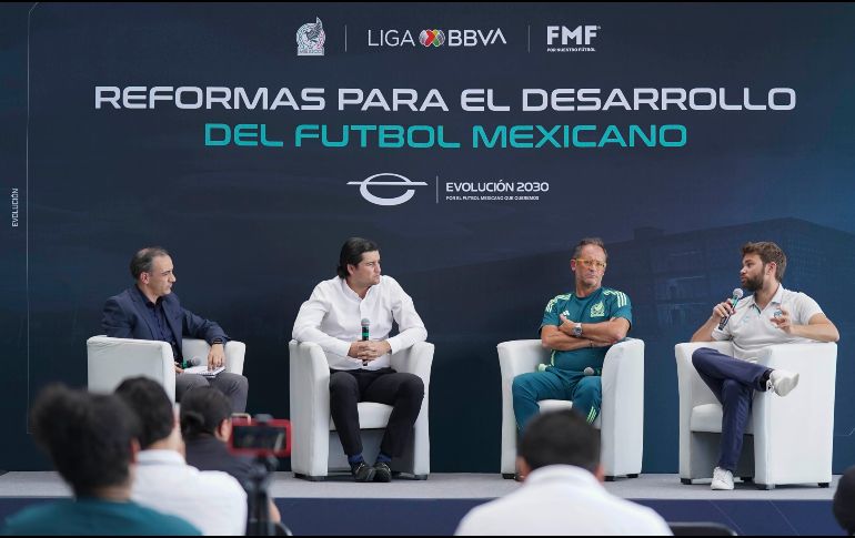 Las restricciones para contratar futbolistas extranjeros comenzarán a aplicarse a partir del Apertura 2025. Imago7/ Rafael Vadillo