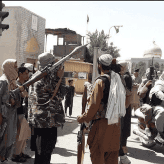 "No tardará mucho tiempo": Talibanes preparan nueva ley de prensa de acuerdo a la ley islámica