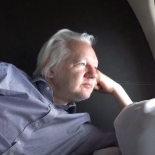 Julian Assange llega a las Islas Marianas para sellar el acuerdo judicial con EU