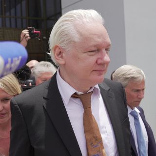 Julian Assange queda oficialmente libre tras acuerdo con EU