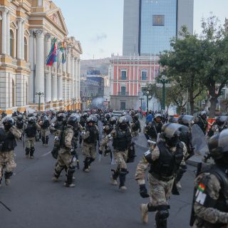Militares se retiran de sede del Ejecutivo de Bolivia tras intento de Golpe de Estado