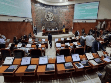 El gabinete y las distintas coordinaciones del gobierno de Jalisco serán ocupados por el mismo número de mujeres y hombres. EL INFORMADOR/ARCHIVO