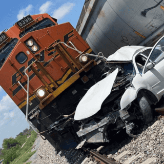 Madre y bebé pierden la vida tras ser impactados por un tren en Nuevo León