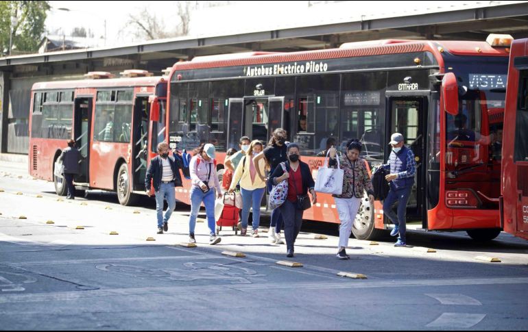 El paso de los autobuses se normalizará conforme pasen los contingentes participantes en la marcha. SUN/Archivo
