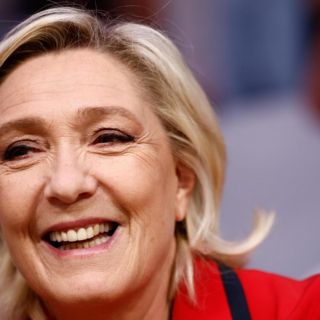 La ultraderecha de Le Pen gana la primera vuelta; podría lograr la mayoría absoluta