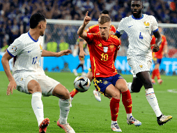 Dani Olmo anotó el segundo gol de España en el primer tiempo. EFE / R. Wittek