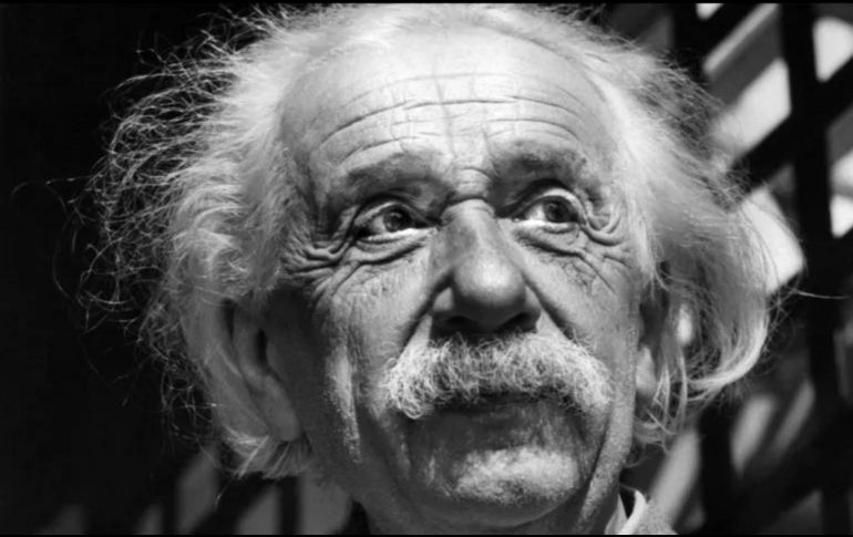 Las enseñanzas de Albert Einstein trascienden el ámbito científico para ofrecer valiosas lecciones sobre cómo vivir una vida plena y lograr el éxito personal. AP/ARCHIVO