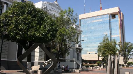 La donación de los emblemáticos edificios había sido anunciada por el gobernador en el pasado informe del rector Villanueva. EL INFORMADOR/Archivo
