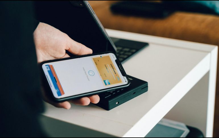 Apple también señaló que los usuarios y desarrolladores de la Unión Europea podrán utilizar Apple Pay y Apple Wallet. UNSPLASH/ CardMapr.nl