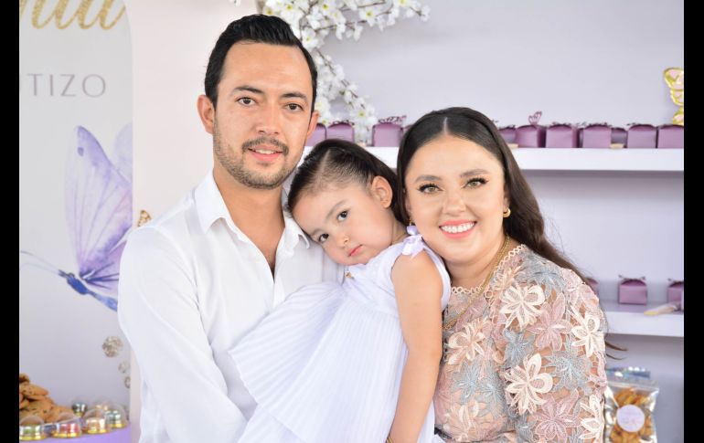 María Emilia Rosales, Victoria Pérez y Julio Rosales. GENTE BIEN JALISCO/ Marifer Rached