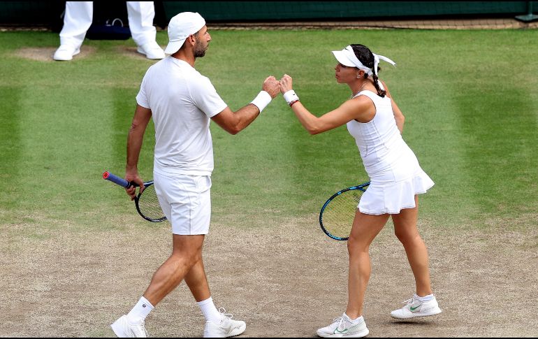 Santiago González y Giuliana Olmos, en Wimbledon. EFE / A, Vaughan