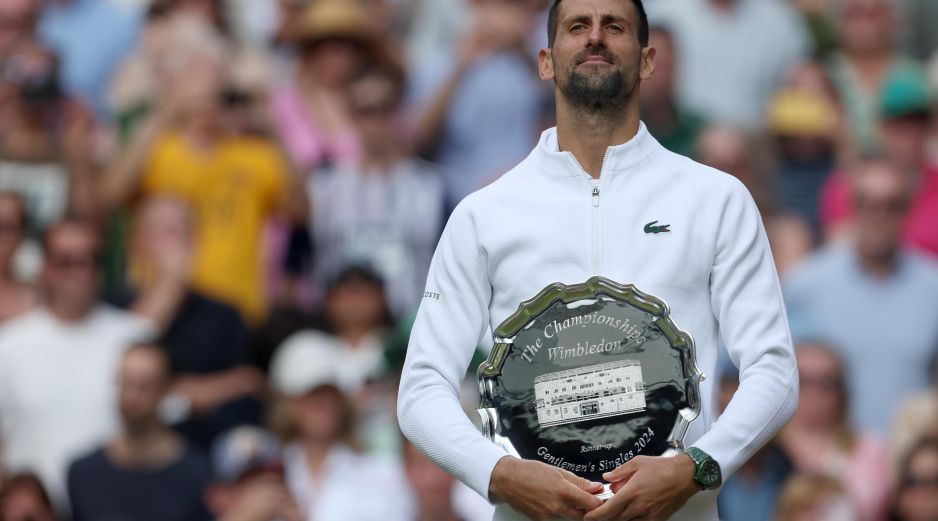 Pese a caer ante Carlos Alcaraz, Novak Djokovic saca cosas positivas del torneo porque hace un mes y una semana estaba en el quirófano con una lesión de menisco. EFE / N. Hall