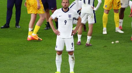 Este domingo, Harry Kane tuvo una oportunidad más, pero se le escapó. EFE/H. HANSCHKE.