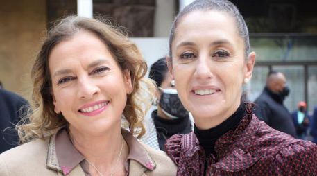 La doctora Beatriz Gutiérrez Müller respondió a quienes quieren que sea la próxima secretaria de Cultura. ESPECIAL / FACEBOOK / CLAUDIA SHEINBAUM