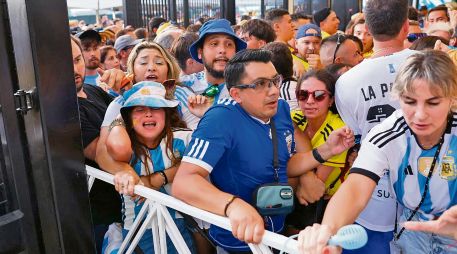 Los incidentes previos a la Final entre Argentina y Colombia dejan en mal lugar a Estados Unidos, país que organizará la Copa del Mundo FIFA 2026 junto con México y Canadá. AFP