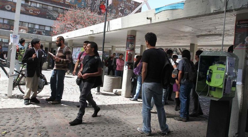 Los aspirantes con un puntaje cerca del mínimo para acceder a una licenciatura de la UNAM pueden solicitar una revisión de su examen. NOTIMEX / ARCHIVO