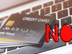 Mientras que las tarjetas de crédito pueden ser útiles y convenientes, es crucial utilizarlas de manera responsable y evitar ciertos tipos de compras que pueden llevar a una carga financiera insostenible.  CANVA