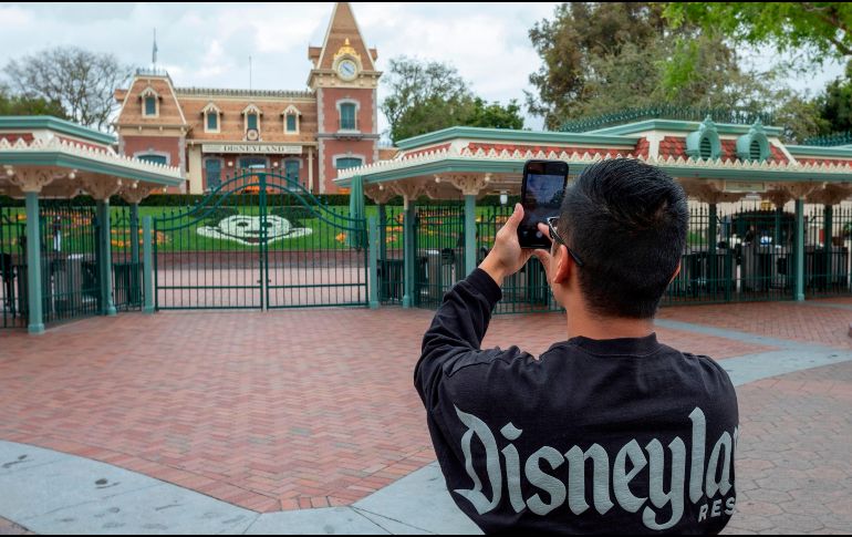 Disney podría afrontar un cierre por huelga de miles de sus trabajadores a partir de esta semana. AFP / ARCHIVO