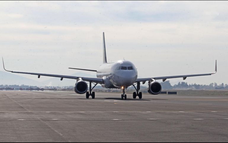 Con la segunda pista aumentarán las frecuencias de vuelo y con ello Guadalajara estará mejor conectada. EL INFORMADOR/Archivo