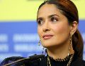 La participación de Salma Hayek en el recorrido de la antorcha deleitó a sus fanáticos. EFE/ ARCHIVO