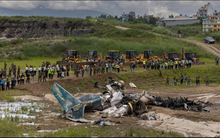 El avión se siniestró cuando intentaba despegar desde el aeropuerto de Katmandú. EFE/N. Shrestha