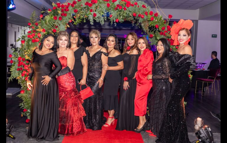 Ester Gómez, Socorro Villalobos, Ana Lilia De Lira, Carmen Ramírez, Helena Jiménez, Margarita Iñiguez, Victoria Jiménez, Claudia Martínez y Reina Guijarro . GENTE BIEN JALISCO/ Jorge Soltero