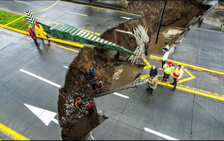 Las labores de restablecimiento del tráfico en avenida López Mateos iniciarán en las próximas horas. EL INFORMADOR / A. Navarro