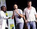 Brian Tyree Henry, Keegan-Michael Key y Chris Hemsworth, protagonistas de la cinta “Transformers One”. AFP