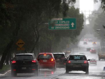 El Hoy No Circula tiene como objetivo disminuir los niveles de contaminación ambiental. NOTIMEX/ARCHIVO.