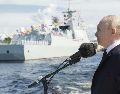 Vladimir Putin mostró el “músculo” militar ruso en el Mar Negro. AP