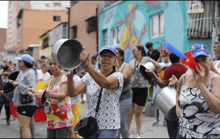 Distintos barrios se han unido a esta protesta, como Palo Verde, Terrazas del Ávila, el Junquito, Caricuao y El Valle. AP / C. HERNÁNDEZ