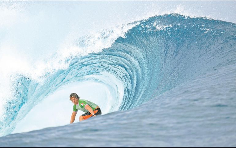 Alan Cleland destacó en la categoría de surf masculino, durante los Juegos Olímpicos de París 2024. AFP