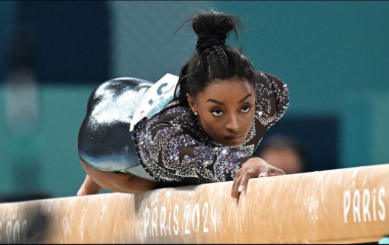 La rutina de viga de Simone Biles mantiene una línea que ha perfeccionado en dos ciclos olímpicos y es clave para su victoria. XINHUA/C. Ming