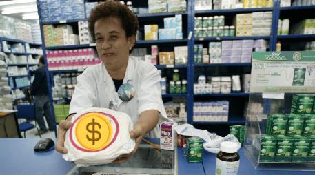 Esto ofrece Farmacias Similares para sus distintos puestos y vacantes. EL INFORMADOR / ARCHIVO