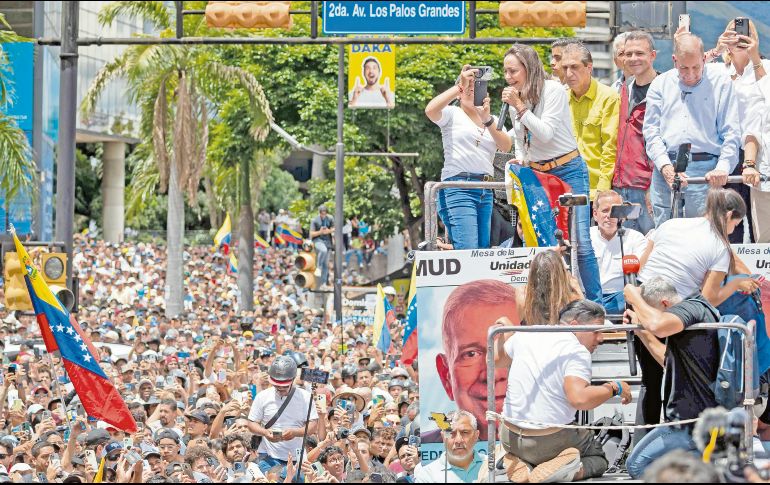 González Urrutia y Machado encabezaron las marchas. Ahora son buscados. EFE