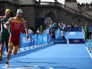 Aram Michel Peñaflor, debutó en sus primeros Juegos Olímpicos, marcando el inicio de lo que promete ser una carrera prometedora. AFP