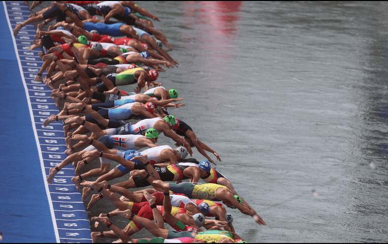 El Comité Organizador de los Juegos Olímpicos de París 2024 dio visto bueno para realizar las pruebas de Triatlón en el Río Sena. Xinhua/ L. Ming.