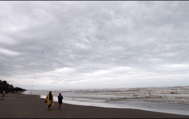 El viernes, una zona de baja presión con probabilidad de desarrollo ciclónico se localizará al sur del golfo de Tehuantepec. NTX / ARCHIVO