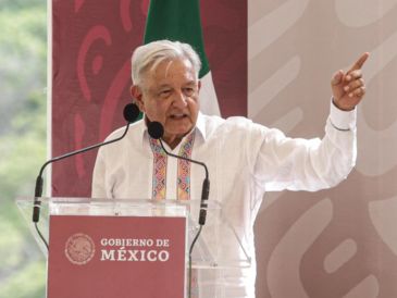 El presidente Andrés Manuel López Obrador durante la Inauguración del puente de La Concordia, que pasa por encima de la presa de la angostura. SUN/ G. Pano,