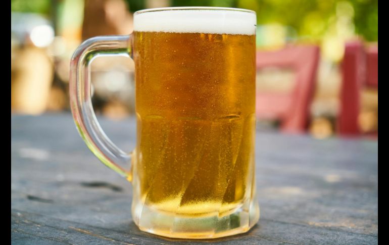 Los mexicanos consumen en promedio 1.3 litros de cerveza a la semana.
ESPECIAL / Pexels / @Engin Akyurt