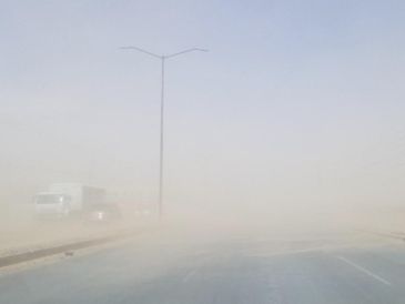 Se augura que durante el paso del polvo de Sahara habrá días con mucho bochorno, bruma en los amaneceres y tonos rojizos por la tarde. SUN / ARCHIVO