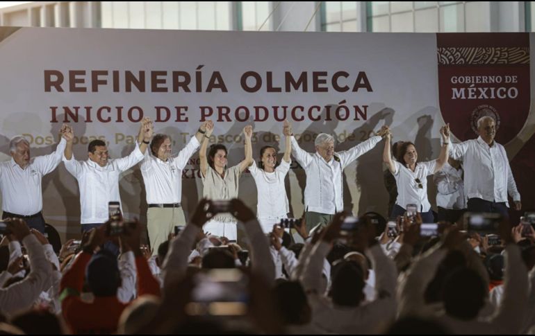 el Presidente Andrés Manuel López Obrador encabezó la tarde de este sábado la ceremonia de inicio de producción de la refinería Olmeca. SUN/G. Pano.