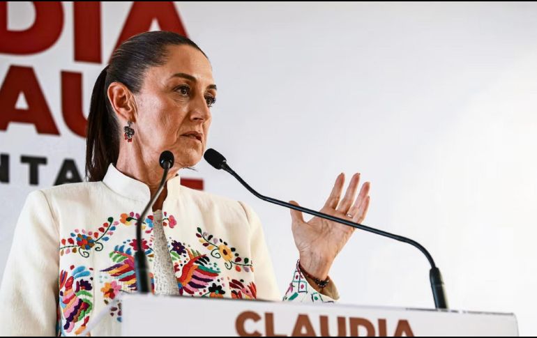 Tras las giras que ha realizado con AMLO luego de ganar las elecciones del 2 de junio, Claudia Sheinbaum ha comenzado a escribir. SUN/ ARCHIVO.