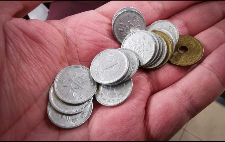 La fortaleza del yen arrastró a la Bolsa de Tokio. Unsplash