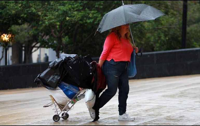 Las lluvias fuertes a muy fuertes podrían ocasionar encharcamientos, inundaciones y deslaves, así como incremento en los niveles de ríos y arroyos. NTX / ARCHIVO