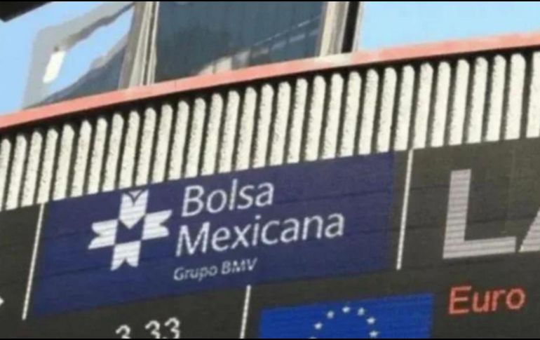 En la sesión, el peso se depreció un 1.2 % frente al dólar, al cotizar en 19.39 unidades por billete verde, tras valuarse en los 19.16 en la sesión previa, según datos del Banco de México. EFE / ARCHIVO